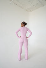 Load image into Gallery viewer, Pink Long Sleeves Cropped Top